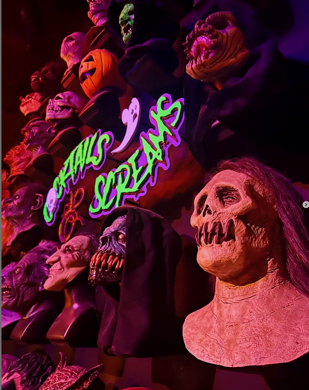 Interior decor at Cocktails & Screams.